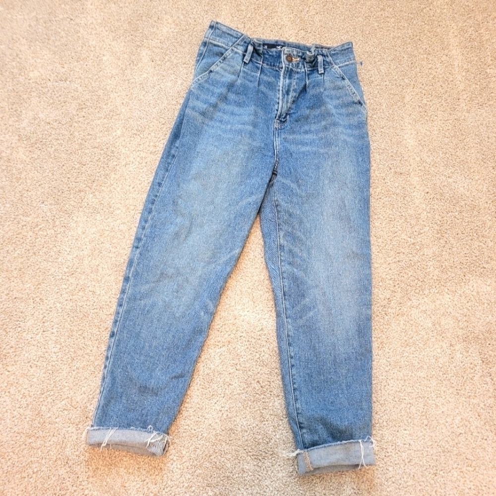 Hollister Womens Ultra High Rise Mom Jeans Vintage Stretch Size 26
